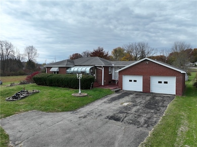 346 Ceylon Rd, Carmichaels, PA 15320 - photo 6