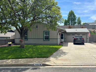 809 Sutter St, Yreka, CA 96097 - photo 3