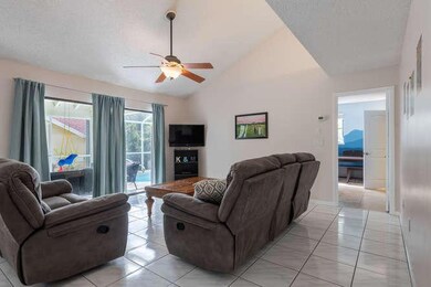 6038 Kendrick St Jupiter FL-small-005-00