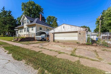 224 E Rusholme St, Davenport, IA 52803 - photo 4