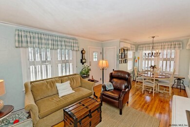 8 Williams Park Rd, Albany, NY 12211 - photo 5