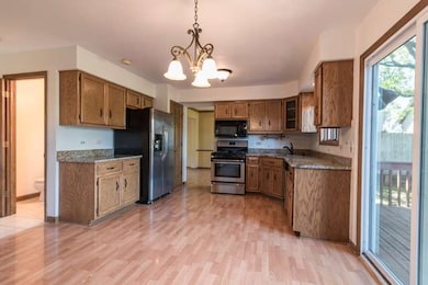 2517 Leach Dr, Naperville, IL 60564 - photo 4