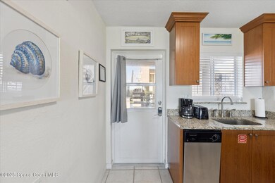16-1-N-1st-St-#4-Cocoa-Beach-FL-32931-Wi