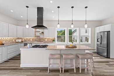 786 S Mammoth Rd, Manchester, NH 03109 - photo 7