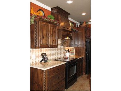 Kitchen w/custom alder cabinet