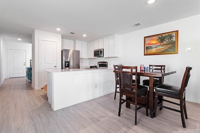 14206 Enfield Falls, San Antonio, TX 78245 - photo 5