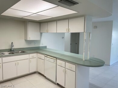 1015 Cape Coral Pkwy W, Cape Coral, FL 33914 - photo 3