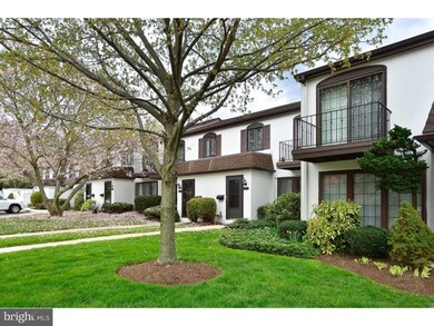 2122 Bryn Mawr Place unit C8, Ardmore, PA 19003 - photo 2