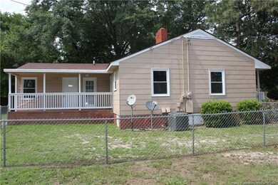 606 Roxie Ave, Fayetteville, NC 28304 - photo 3