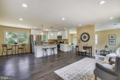 10990 Horseshoe Dr, Frederick, MD 21701 - photo 5