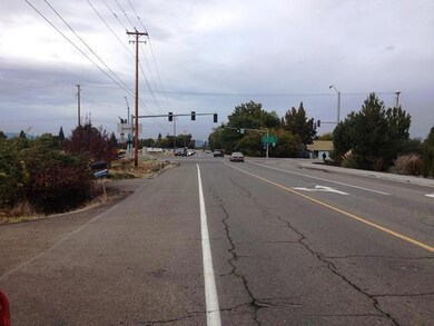 4173 Hamrick Rd, Central Point, OR 97502 - photo 4