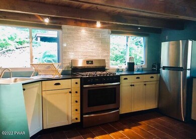 106 Dillion Rd, Dingmans Ferry, PA 18328 - photo 6