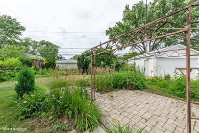 1086 Walter Ave, Des Plaines, IL 60016 - photo 5