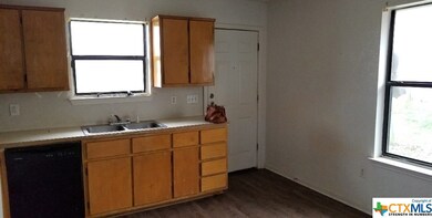 308 Horseshoe Dr unit A-, Copperas Cove, TX 76522 - photo 4