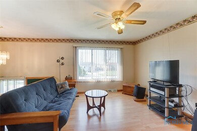 23791 W Meadow Dr, Genoa, OH 43430 - photo 3