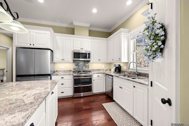 29910 Marsh Dr, Livingston, LA 70754 - photo 4