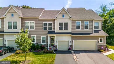 247 Kestrel Ct, Kennett Square, PA 19348 - photo 2