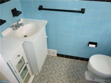 419 S New Ardmore Ave, Broomall, PA 19008 - photo 2