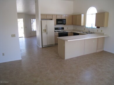 3873 S Apache Well Dr, Tucson, AZ 85730 - photo 2