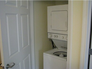 20 Sentinel Ct unit 111, Manchester, NH 03103 - photo 5