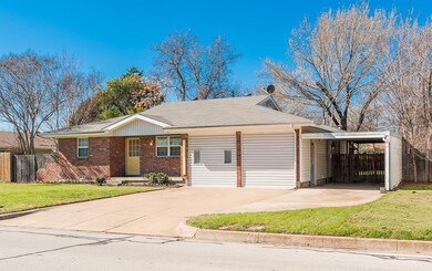 217 Anderson Dr, Hurst, TX 76053 - photo 2