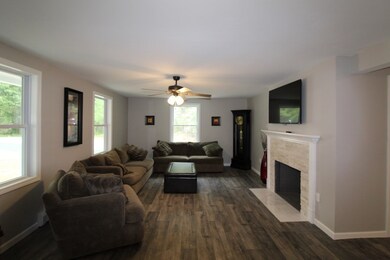 230 Groton St, Dunstable, MA 01827 - photo 6