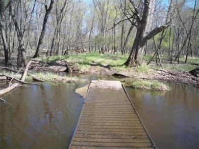 N8288 6th Ave, New Lisbon, WI 53950 - photo 4