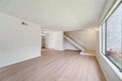 1926 Lucas St unit 2, San Fernando, CA 91340 - photo 3