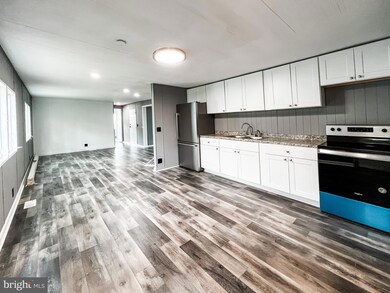 18 Diane Dr, Lothian, MD 20711 - photo 5