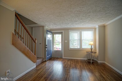 3713 Greenvale Rd, Baltimore, MD 21229 - photo 6