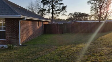 Front Yard - Right Side