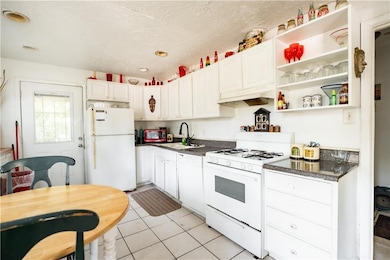 311 Henry Aaron Ave SW, Atlanta, GA 30310 - photo 4