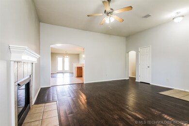 4249 S 205th East Ave, Broken Arrow, OK 74014 - photo 4