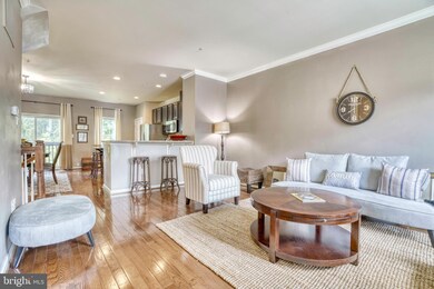 7220 Dorchester Woods Ln, Hanover, MD 21076 - photo 2