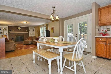 10709 Misty Moon Place, Germantown, MD 20876 - photo 6