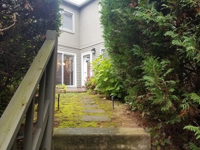 10 Crowns Way, Uxbridge, MA 01569 - photo 3