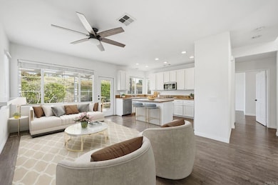 6438 Lilium Ln, Carlsbad, CA 92011 - photo 5