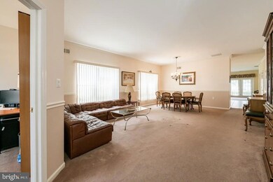 15 Globeflower Ln, Princeton Junction, NJ 08550 - photo 5