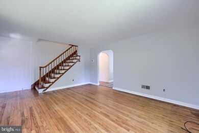 523 Maple St, Columbia, PA 17512 - photo 5