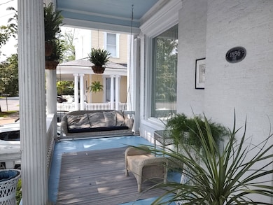 117 Circular St unit 2, Saratoga Springs, NY 12866 - photo 3