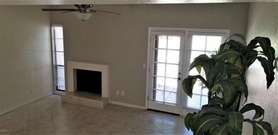 07 Family Room Doors to Patio