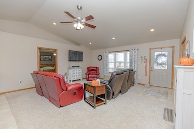 3007 Bonnie Ln, Milford, IA 51351 - photo 5