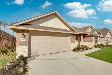 30130 Kingston Heath Dr, Cleveland, TX 77327 - photo 2