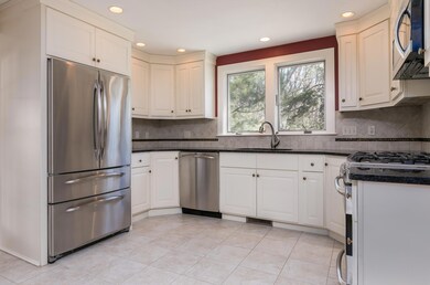 422 Mitchell Rd Cape Elizabeth-large-013