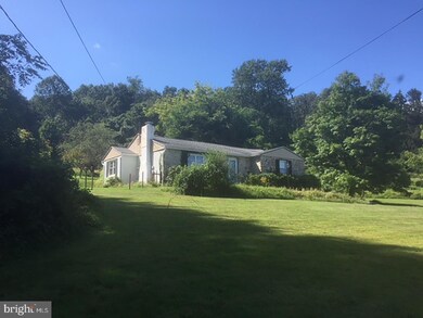 426 Hain Rd, Reading, PA 19608 - photo 5