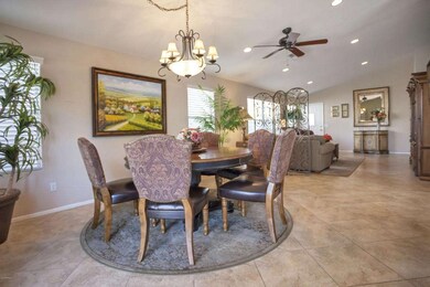 Dinning Room2