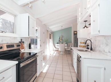 Kitchen(1of1)