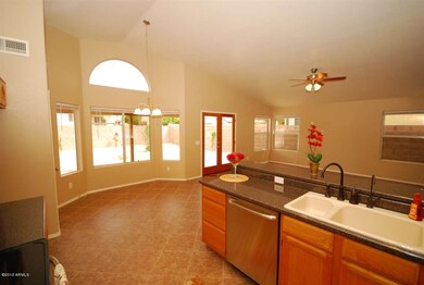 kitchen eat in nook