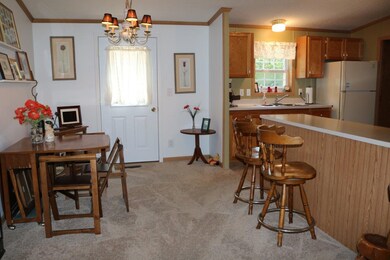 Kitchen Dining Area