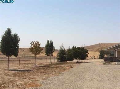 12807 Road 296 unit 1, Porterville, CA 93257 - photo 4